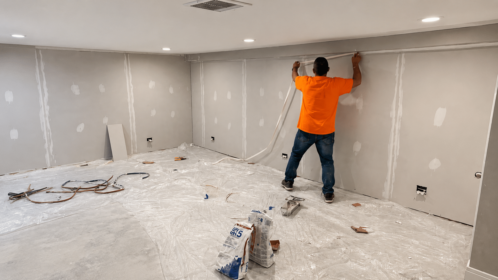 Professional drywall installation and repair in a Chicago home